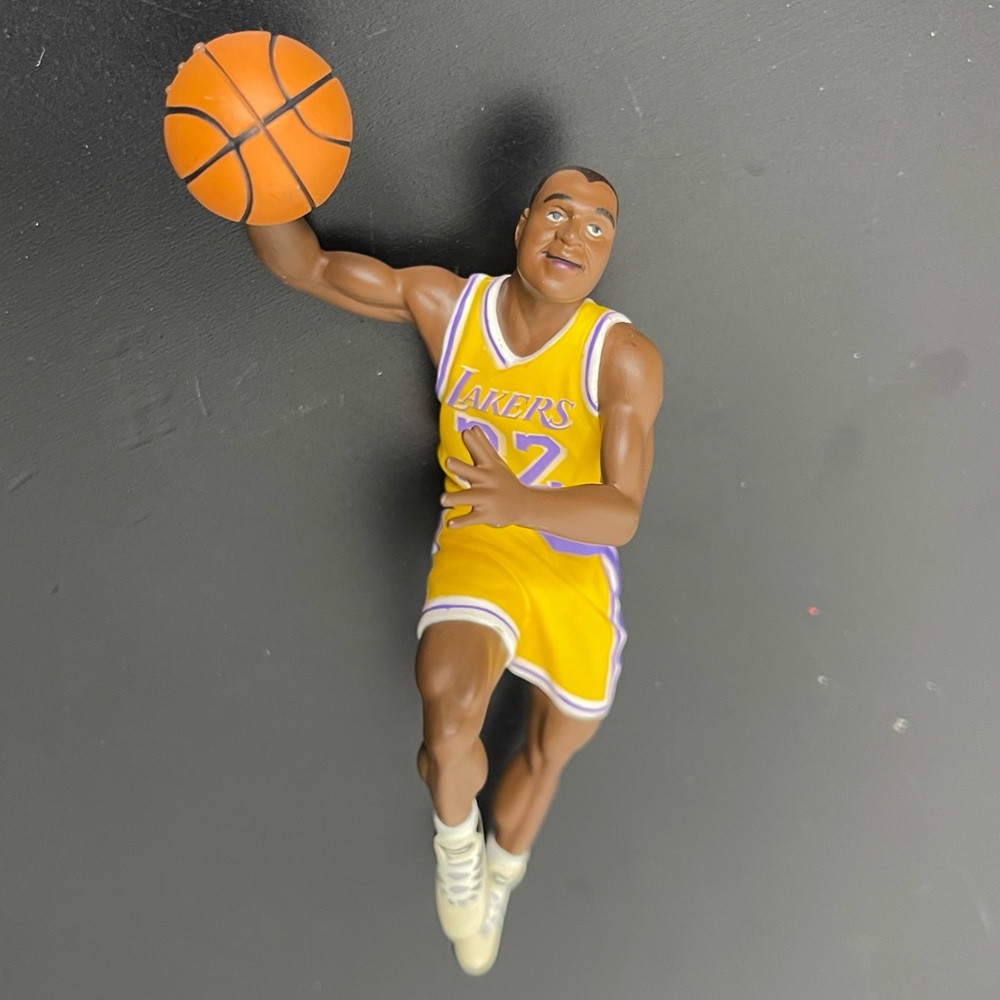 Vintage 1997 Hallmark‎ Lakers Magic Johnson #32 Christmas Ornament